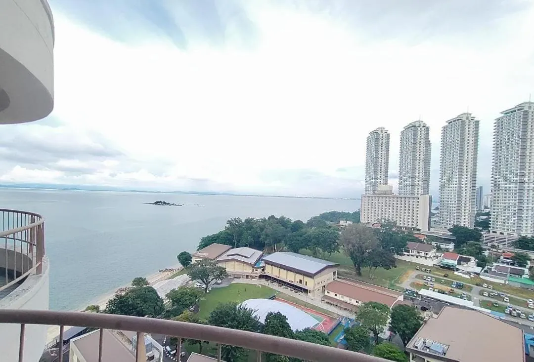17 Jazz Sweet Beachfront Resort Tanjung Bungah
