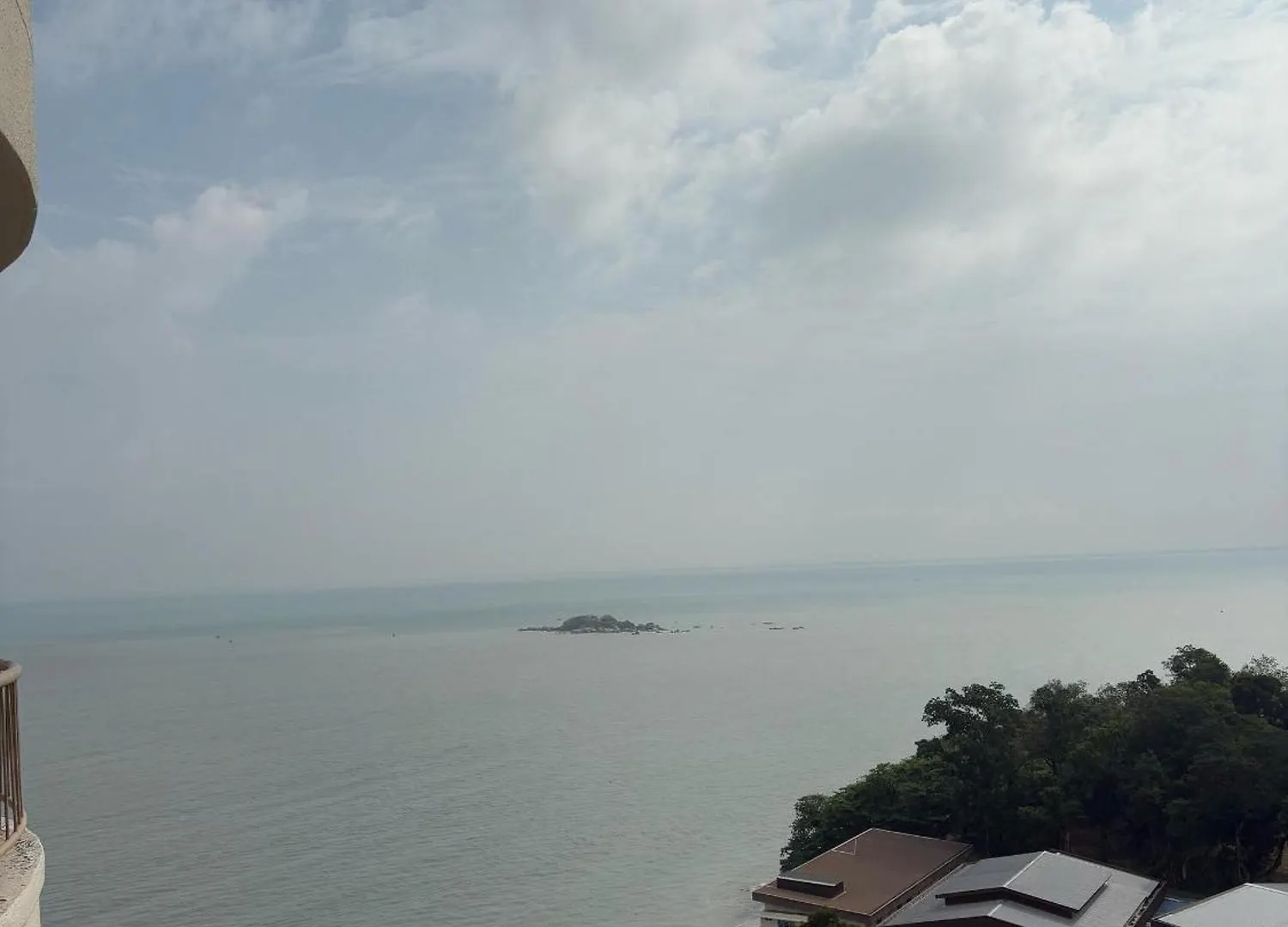 Apartment 17 Jazz Sweet Beachfront Resort Tanjung Bungah  Malaysia